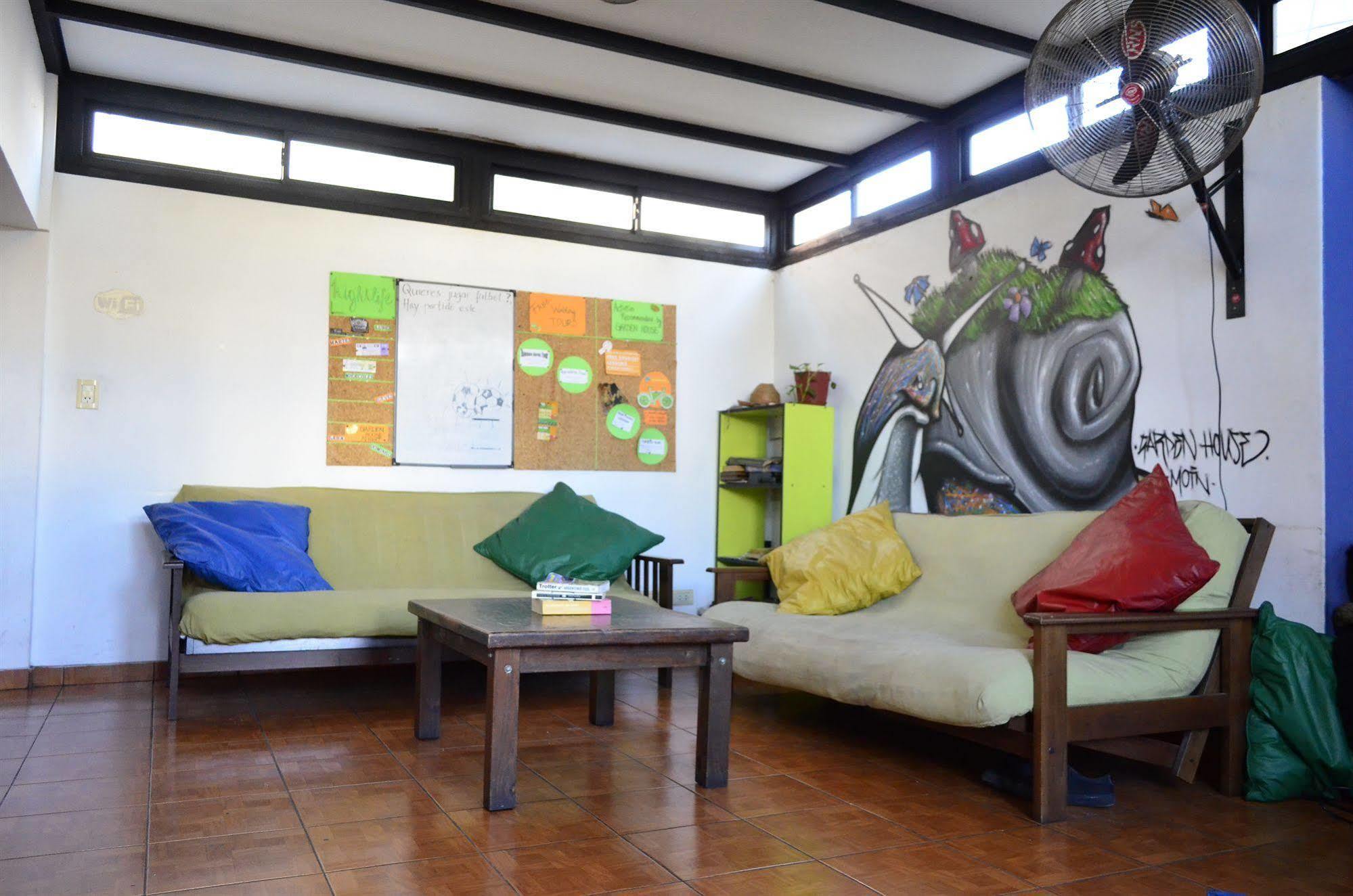 Garden House Hostel Buenos Aires Exterior foto